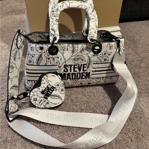 Steve Madden Black and White Floral Women’s Bag